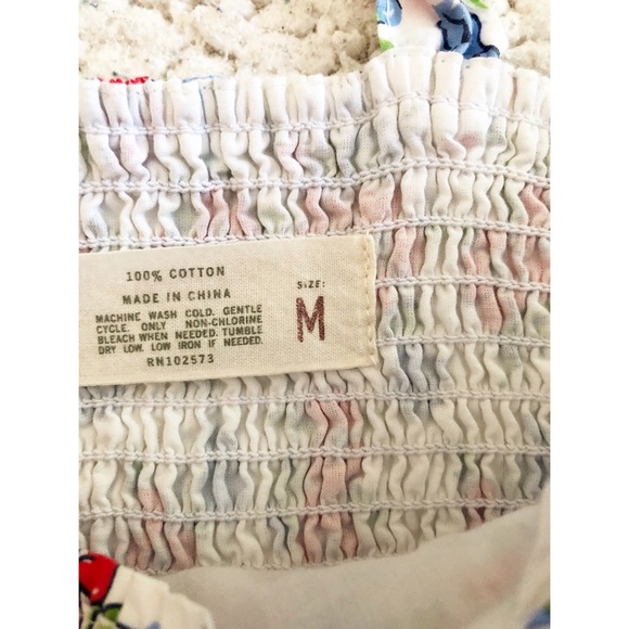 Hollister White Summer Dress with Red & Blue Floral Print - Picture 4 of 5